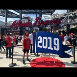 Meet your Posher, Cash